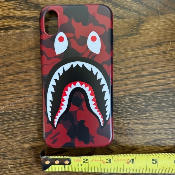 Bathing Ape BAPE Shark Camo iPhone 10XR Case Red Black Collectible Streetwear - Picture 3 of 4